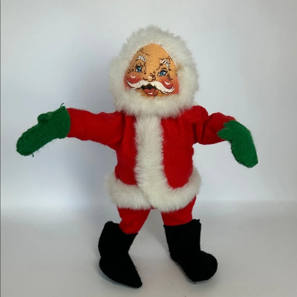 Annalee charming santa
